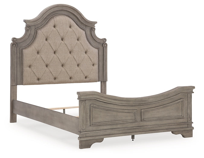 Lodenbay Panel Bed