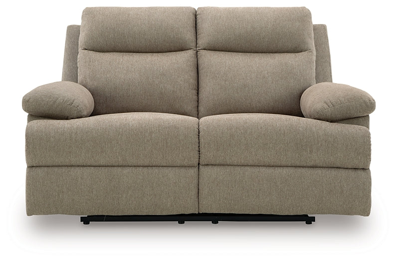 Side-Swipe Reclining Loveseat