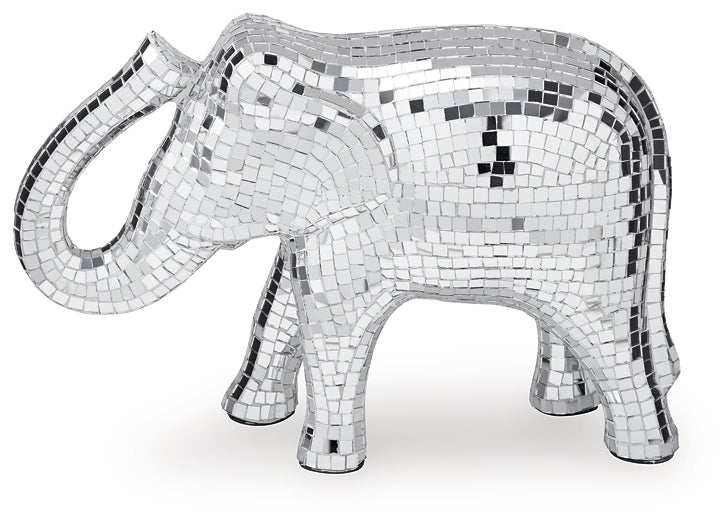 Ashley Express - Hallmont Sculpture