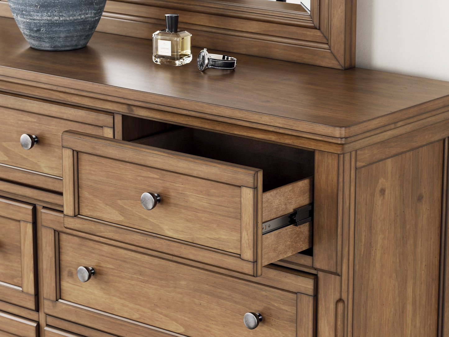 Feddinger Queen Panel Bed with Mirrored Dresser, Chest and Nightstand