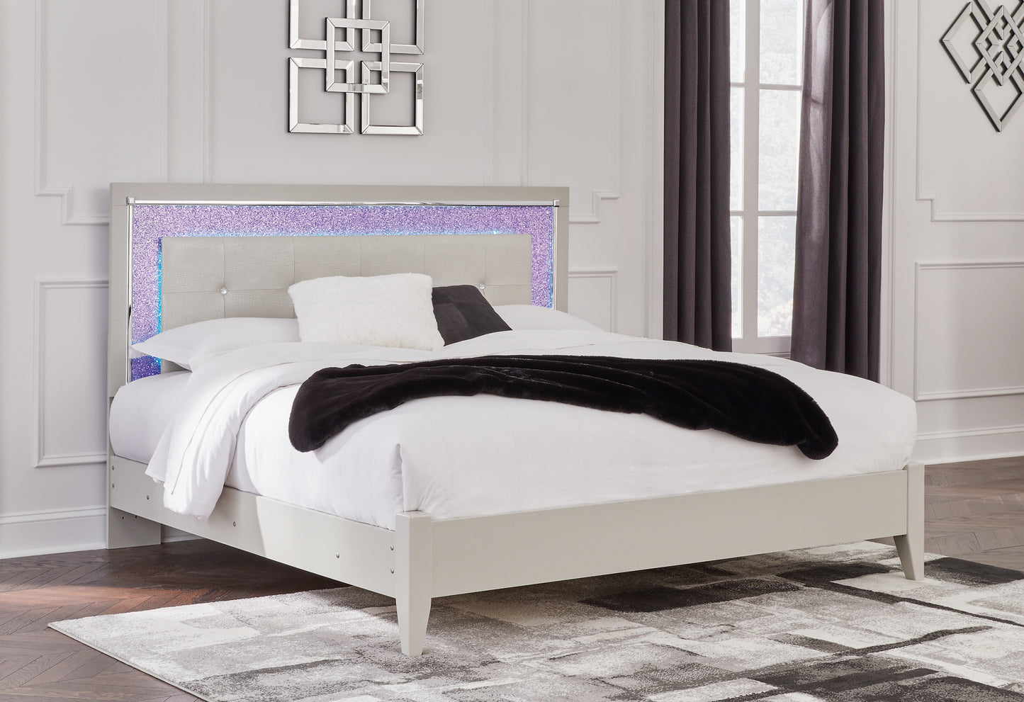 Zyniden King Upholstered Panel Bed with Mirrored Dresser