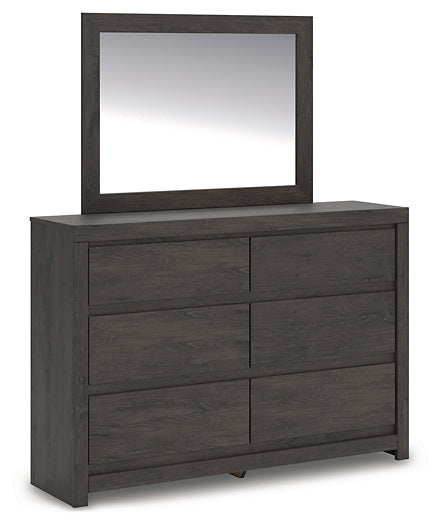 King Panel Bed with Mirrored Dresser and Nightstand