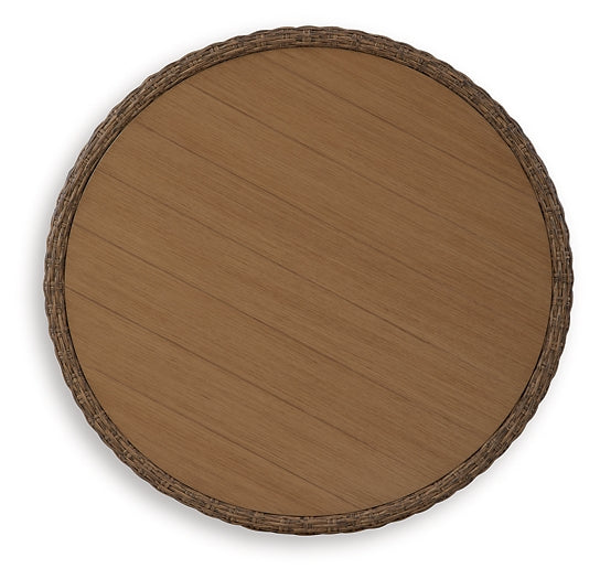 Double Point Round Cocktail Table