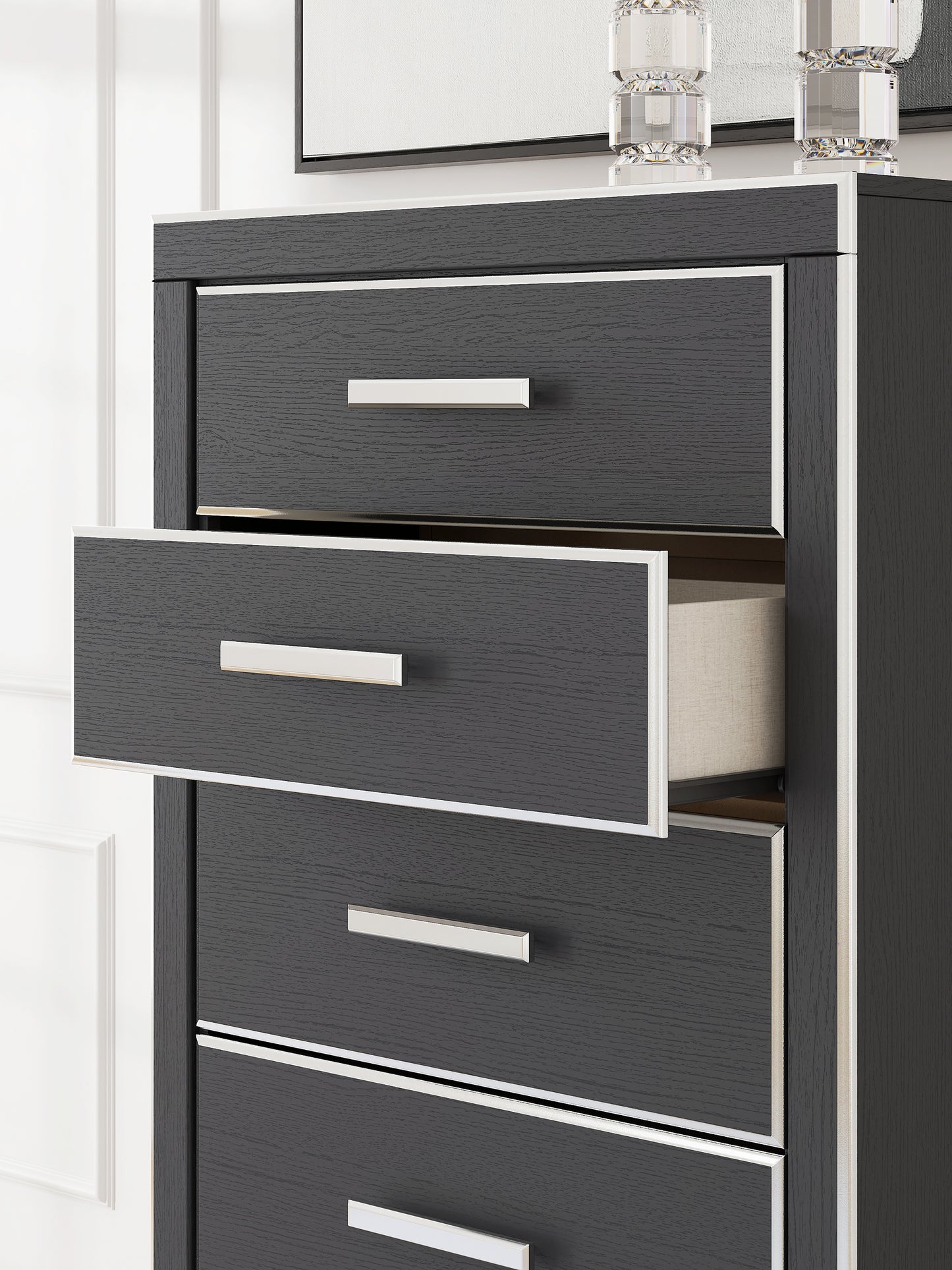 Zuraleus Five Drawer Chest