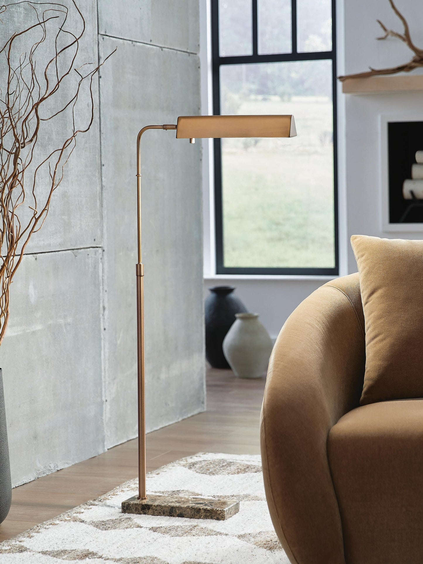 Ashley Express - Yafe Metal Floor Lamp (1/CN)